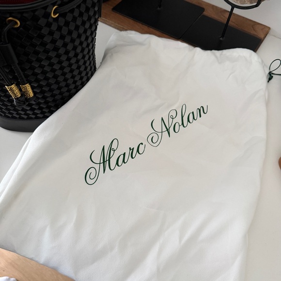 Marc Nolan bucket bag new - Picture 3 of 5